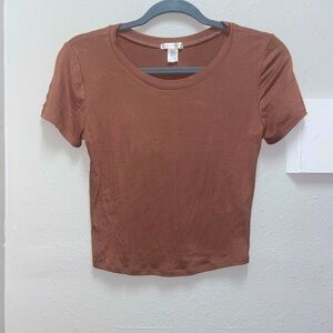 Cropped Tee